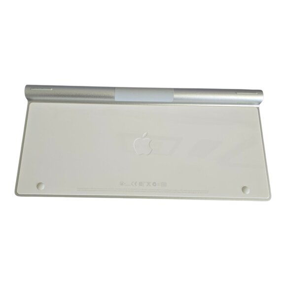 Apple A1314 Wireless Magic Keyboard w/ Bluetooth Aluminum TESTED & WORKING! - Picture 5 of 11